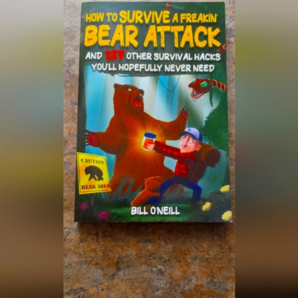 How to Survive a Freakin' Bear Attack by O'Neill - Green Cover